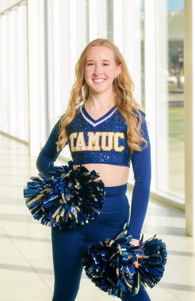etamu_dance's tweet photo. Happy Monday and congrats to our dancer of the week Sarah Grace! See y’all tonight at the Fieldhouse 7pm!🏀 https://t.co/2iCrFC4gyx