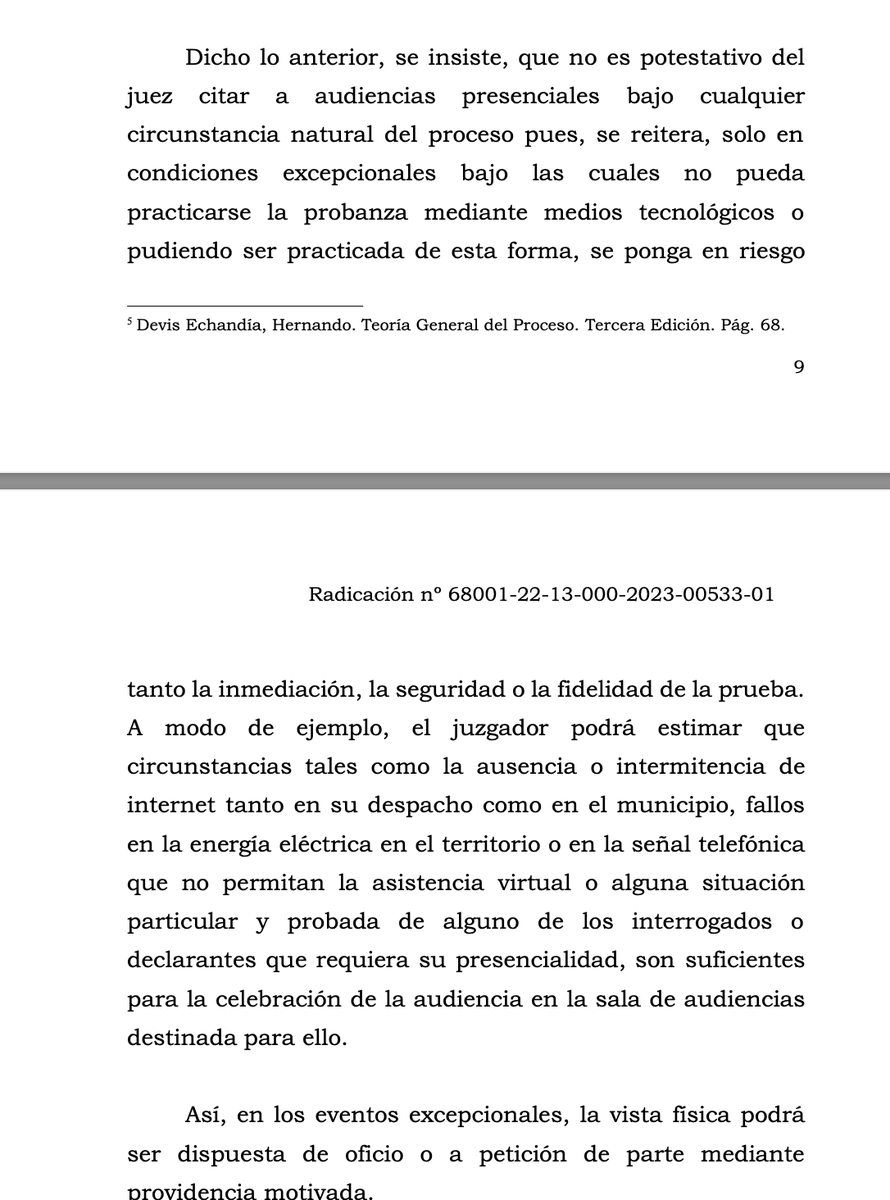 jairoparrac's tweet photo. IMPORTANTE DECISIÓN SOBRE LA JUSTICIA VIRTUAL. NO ES POTESTATIVO DEL JUEZ CITAR A AUDIENCIA PRESENCIAL.  JUEZ NO PUEDE OBLIGAR A ASISTIR PRESENCIALMENTE A LOS APODERADOS JUDICIALES, SALVO QUE SE REQUIERA LA ASISTENCIA DE TODOS. AUDIENCIAS HÍBRIDAS.  CIVIL. CSJ (STC642-2024): 

- La regla general son las audiencias virtuales. La asistencia física se convirtió en la excepción. 

- No es potestativo del juez citar a audiencias presenciales bajo cualquier circunstancia natural del proceso. Solo en circunstancias excepcionales relacionados con seguridad, inmediación y fidelidad de la probanza, es que se podrá efectuar audiencia destinada a práctica de pruebas de forma física:

a. En los eventos excepcionales ya indicados, la vista física podrá ser dispuesta de oficio o a petición de parte mediante providencia motivada.

b. En los excepcionales casos de audiencia presencial solo es exigible la comparecencia física (i) del sujeto de prueba – la parte a interrogar, el testigo, el perito, etc. –, (ii) de quien requirió la práctica presencial y (iii) del juez.

c. A los apoderados judiciales, las partes que no que deban declarar, los terceros e intervinientes especiales y demás sujetos, no se les podrá exigir la asistencia presencial a la audiencia; no obstante, pueden concurrir si así lo estiman necesario o comparecer virtualmente, salvo circunstancias que requieran la asistencia de todos los sujetos procesales, según se advirtió. 

- El funcionario incurrió en vía de hecho, pues, en primer lugar, no podía citar a la vista pública en las instalaciones del despacho sin que estuvieran dadas las circunstancias excepcionales relacionadas con seguridad, inmediación y fidelidad de la probanza – lo cual no justificó en la providencia en la que así dispuso (11 sept.) – y, en segunda medida, no le era permitido exigir la comparecencia física de los apoderados judiciales como equivocadamente lo hizo y mucho menos imponer sanción por no hacerlo.