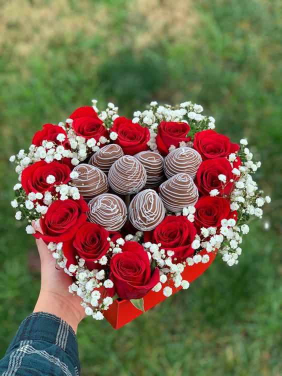 cocina_facil_mx's tweet image. 🌹Te revelamos cómo hacer que el #ramoderosas que te regalen el #14defebrero, dure para siempre: cocinafacil.com.mx/como/enraizar-….
📸: Pinterest.