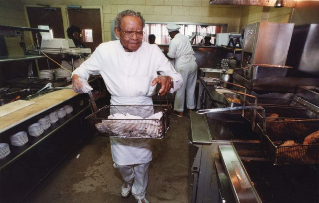 Paschal's Restaurant, a historic and soulful dining experience, features southern specialties such as fried chicken, braised short ribs, smothered pork chops, and their famous peach cobbler.

#BHM    #BlackOwnedATL #BlackExcellence