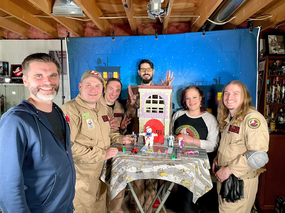 EctoResurgence's tweet image. Here’s a sneak peek at our upcoming #bringbackectocooler video featuring original KENNER Ghostbusters toys!!! Video coming this week! @followers @Ghostbusters @DrinkHiC @CocaCola @GBNewsdotcom