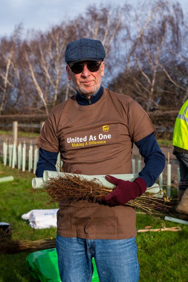 UPS_UK's tweet image. 36 volunteers planted 3100 trees and hedges at Huntingdon Racecourse, as part of our initiative with International Tree Foundation, funded by The @UPS Foundation
We continue to make positive contributions to our broader target to plant 50mn trees globally by 2030
#UPSGivesBack