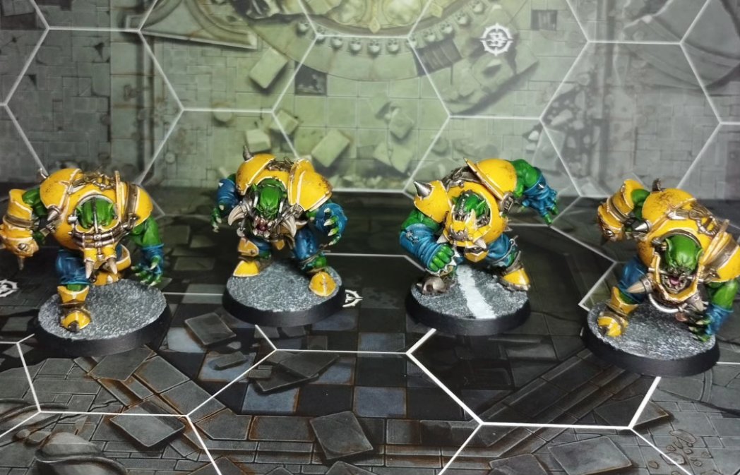 Excited to get my Black Orc sevens team painted up, ready for some game on ab could of weeks. #bloodbowl #nuffle #waaagh