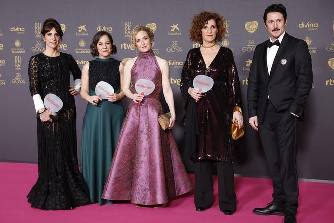 . <a href="/mejorcitadlmio/">pilargomez</a> en la alfombra de los #Goya2024 <a href="/PremiosGoya/">Premios Goya</a> con el equipo del cortometraje ‘La loca y el feminista’

@albertovalcarcel