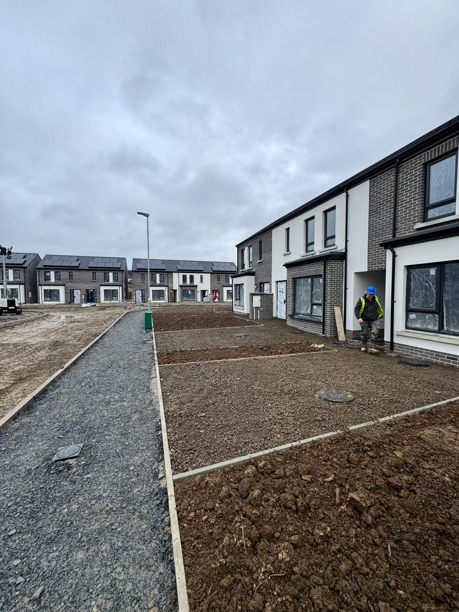 At Buncrana Road, Derry, progress is rapid as the project moves ahead on all sites. Here we are under construction with 98 social housing units for <a href="/arbourhousing/">@ArbourHousing</a>

Read more: ehagroup.co.uk/news/project-u…

#socialhousing #derry #northernireland #newhomes #loveconstruction