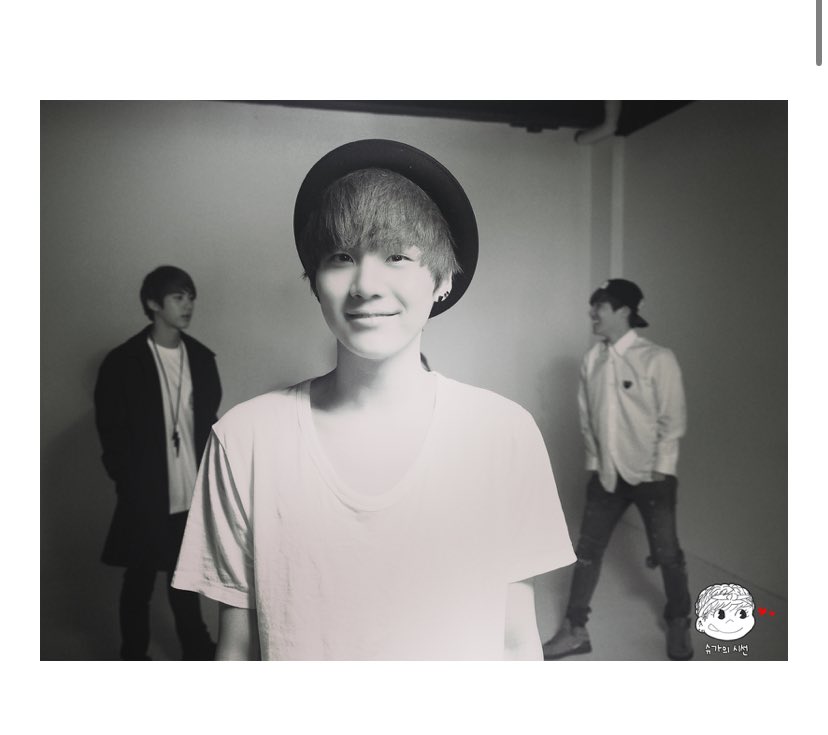 CYPHERS_DDAENG3's tweet photo. Yoongi 10 years ago BTS first anniversary blog post . Remember his cute watermark and โSUGAโs sightโname on it. ๐ฅบ
#SugaSight
#์๊ฐ์_์์ @BTS_twt https://t.co/4LdK96qD7F