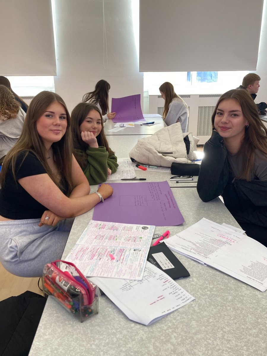 HealingAcademy1's tweet image. Check out our Yr 11s superstars who turned up on the 1st day of half term to revise for English! It's wonderful to see you making the effort. Also, thanks to our superb teaching staff who are pulling out all the stops to ensure our students reach their potential.
#gcserevision