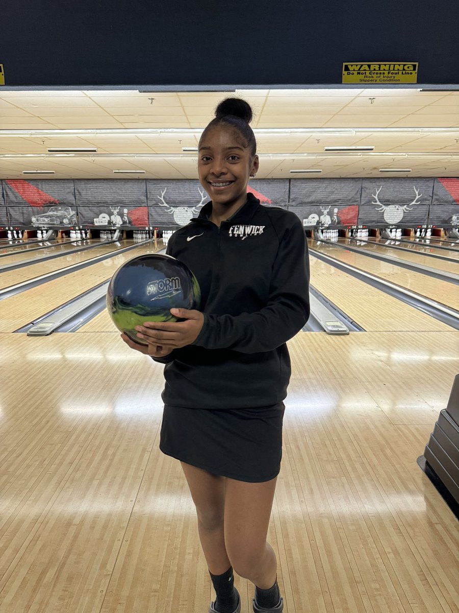 FenBowl's tweet photo. She has done it again!! Congratulations to Olivia Cameron for advancing to the state finals for a 2nd consecutive year!! 
She qualified 3rd of 87 at sectionals with a 1153 series of 6 games, averaging 193 with a high score of 232!! Let’s go Olivia!! You got this! 🎳🔥🔥
#GoFriars https://t.co/o2LPuJtEtu
