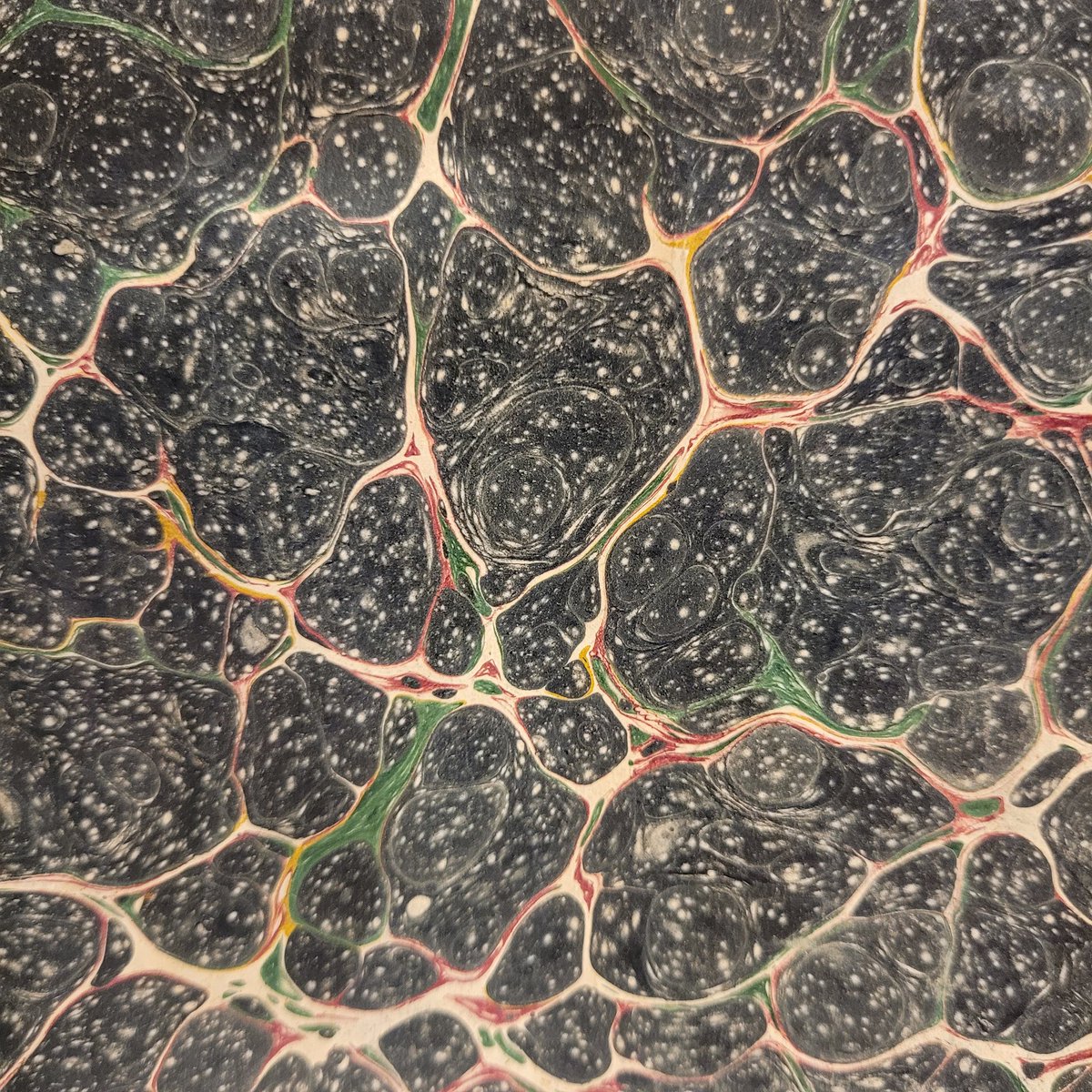 jordan_library's tweet photo. Happy #MarbledMonday! These #MarbledEndpapers are from our 1851 edition of The Pictorial History of the United States. #SpecialCollections #MarbledPaper https://t.co/Yx1q7PGxmh