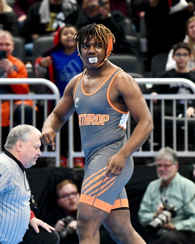 FWCommSchools's tweet photo. #Congratulations to the 4 FWCS wrestlers who qualified for the state finals this past weekend. #GreatJob Kรฉvon Russell, Ethan Smith and Ethan Dodson of the #Snider team and Julante Hinton of #Northrop. #Wrestling #StateQualified https://t.co/JNbyw8iDrB