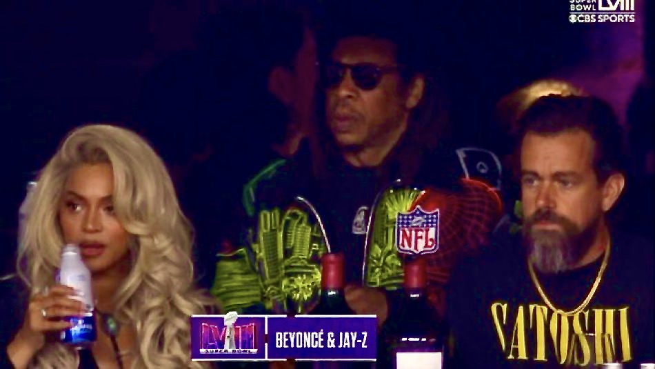 Remember when Beyonce made a whole album centered around 'Becky with the good hair'?  I could be totally delusional but I'd say she is doing a great job cosplaying as that 'Becky' character her husband seemed to like. #SuperBowl #jayz #CulturalAppropriation