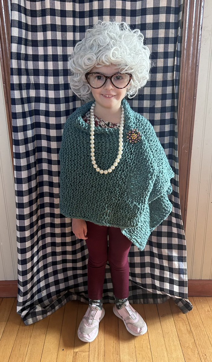 MrsRyanGarvey's tweet photo. #100days smarter, wiser, brighter, kinder &amp; happy! @BBPSchools Absolutely loving our experience in #UPK ❤️👵🏻 #BelongBelievePossible https://t.co/YGiorWU5Bo