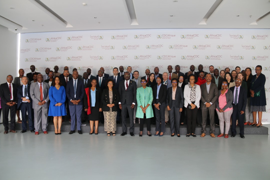 .@WHOAFRO, @AfricaCDC and @NEPAD_Agency today kicked off crucial discussions on bolstering local manufacturing of pharmaceutical products in #Africa. Local production is key to addressing inequity in accessing medicines & products and to strengthening Africa’s health security.