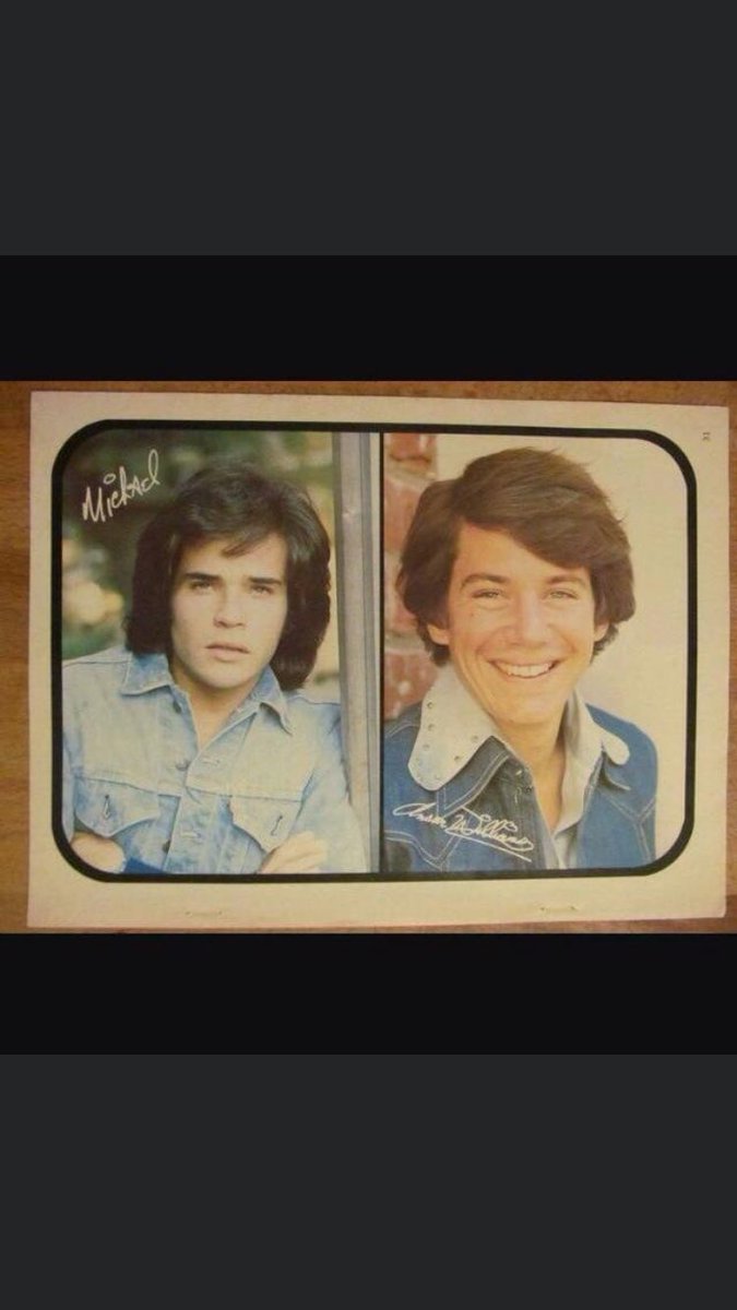 Another fun photo in Tiger Beat. Anson Williams and me. And we did a Comic Con awhile ago. He’s fantastic 😁👍