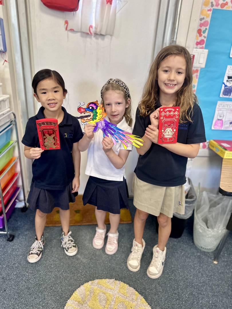 catia_price's tweet image. First graders had an amazing week celebrating the Lunar New Year! They learned about the traditions, crafting lanterns, and creating majestic dragons. it was fantastic to witness them embracing cultural diversity and celebrating new beginnings! 🏮🐉 #LunarNewYear #UnitySchool