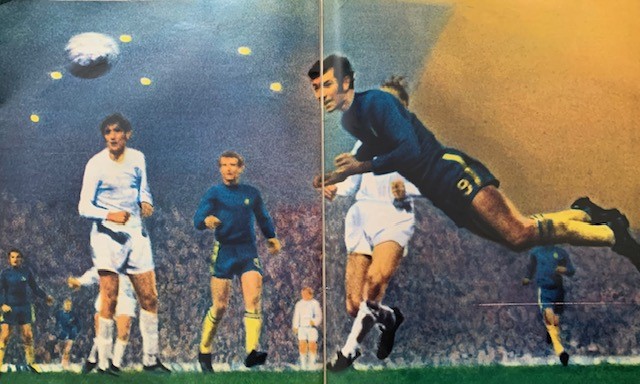 PETER OSGOOD 
#peterosgood <a href="/ChelseaFC/">Chelsea FC</a> 
Ossie soars through the air to score Chelsea's equalizer in the 1970 FA Cup Final against #LUFC in Manchester.