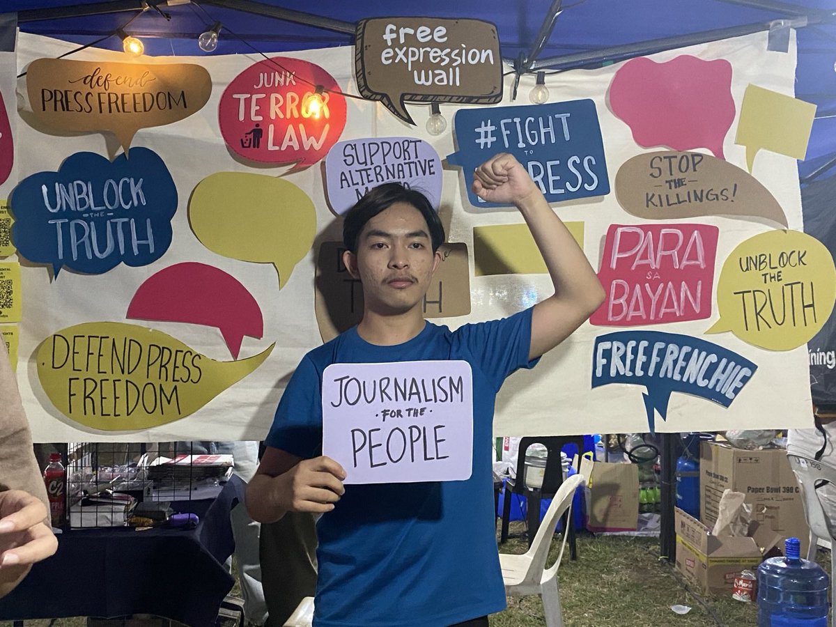 altermidya's tweet photo. First day ng #UPFair2024: Salamat sa mga unang bisita ng #FightToExpress booth ng Altermidya!!
Tara! Andito kami hanggang Sabado 🎡 https://t.co/AhvNQQ7QZc