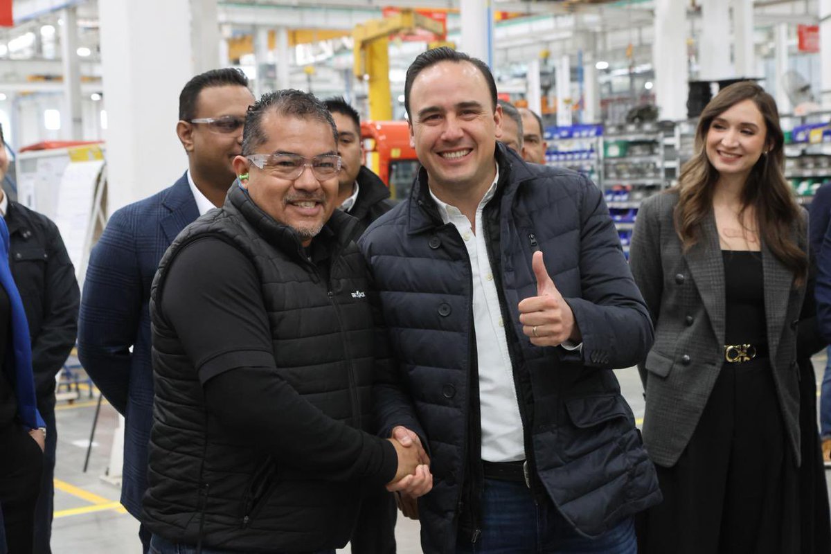Llegaron a #Coahuila cientos de nuevos empleos para nuestra gente. 👍🏼🤠💪🏼 Arrancamos con todo esta semana con la inauguración de la expansión de Skyjack, empresa canadiense que fabrica vehículos de plataforma aérea. ¡Vamos juntos #PaDelante #APasosDeGigante!