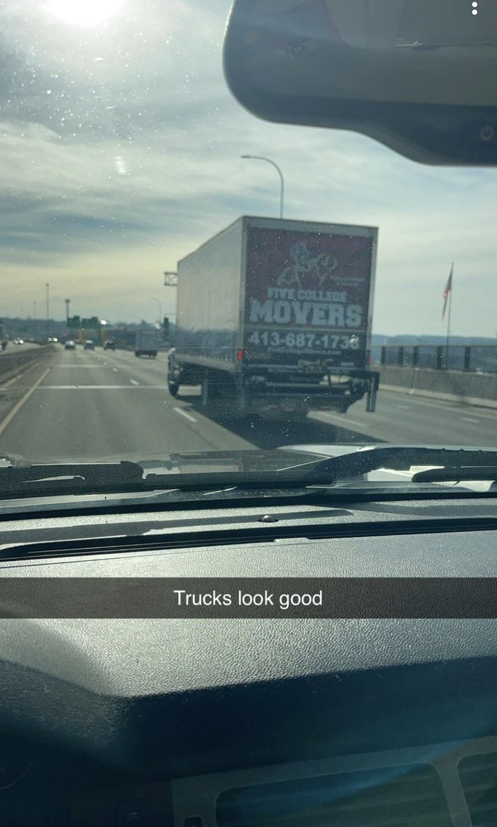 5CollegeMovers's tweet image. Spotted in #SpringfieldMA 🚚👀 #Stressfree #moving