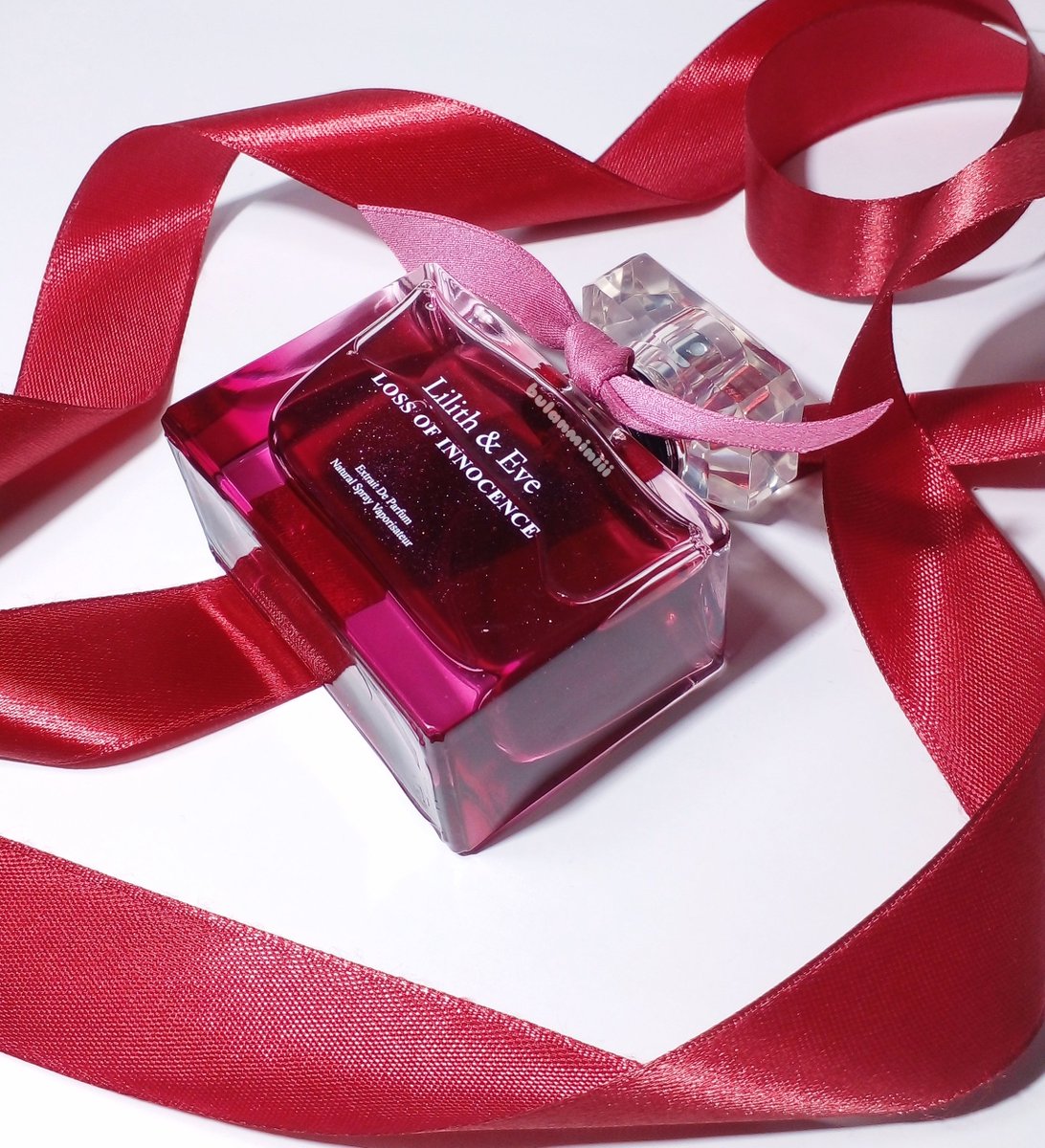 Habis kena omel sama mama gara gara disangka beli parfum jutaan, padahal cuma under 200 ribu! Mama said karena parfumnya cantik dan elegan.
My one and only, the prettiest perfume – Loss of Innocence from Lilith &amp; Eve ᡣ𐭩 •｡ꪆৎ ˚⋅

#lilmoonsreview