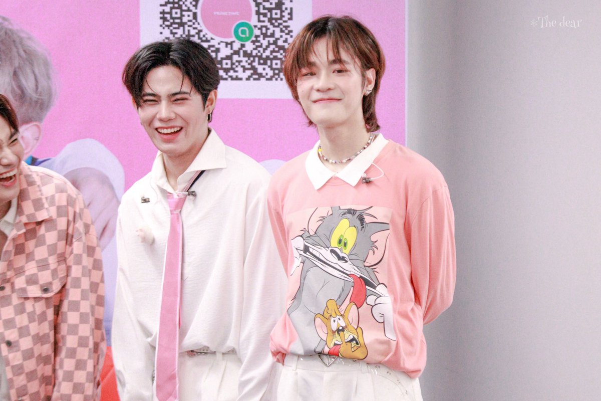 flymemydear's tweet photo. 240210 | *.❅· #ohmsarit ⋆·˚ ༘
พี่น้องบ้อก🐶💘 #PRIMETIMEth
#BeforeValentineWithPrimeTime
#OhmPrimeTime #JamesPrimeTime https://t.co/RKPCgLsBRZ
