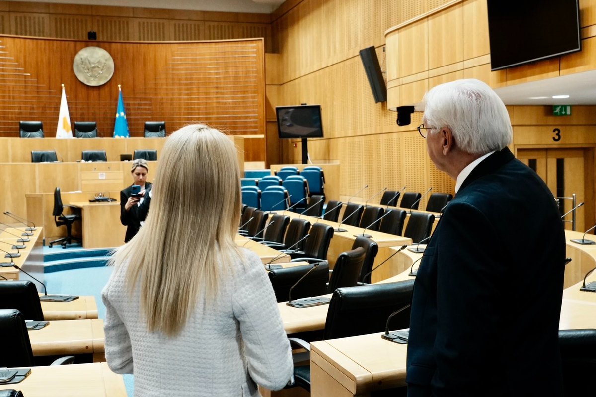 🇨🇾 🇩🇪 🇪🇺 Ιστορική επίσκεψη του Προέδρου της Ομοσπονδιακής Δημοκρατίας της Γερμανίας, #FrankWalterSteinmeier, η πρώτη Γερμανού Προέδρου στην Κύπρο.

📍Θέσαμε επί τάπητος διμερή ζητήματα Κύπρου-Γερμανίας, καθώς και τις κοινές προκλήσεις που αντιμετωπίζουμε ως κράτη - μέλη της…