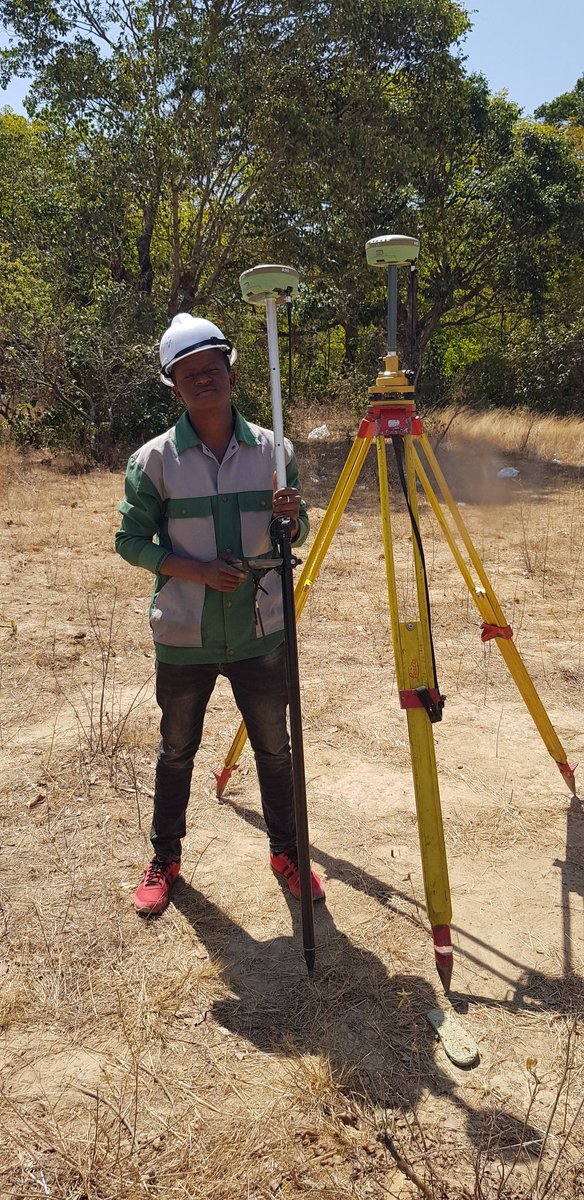 Diallo62038's tweet image. Implantation des limites coutumières avec notre gps différentiel #FOIF model #i90 avec son reseau stable même en zone couverte.

#Topographie
#Immibilier