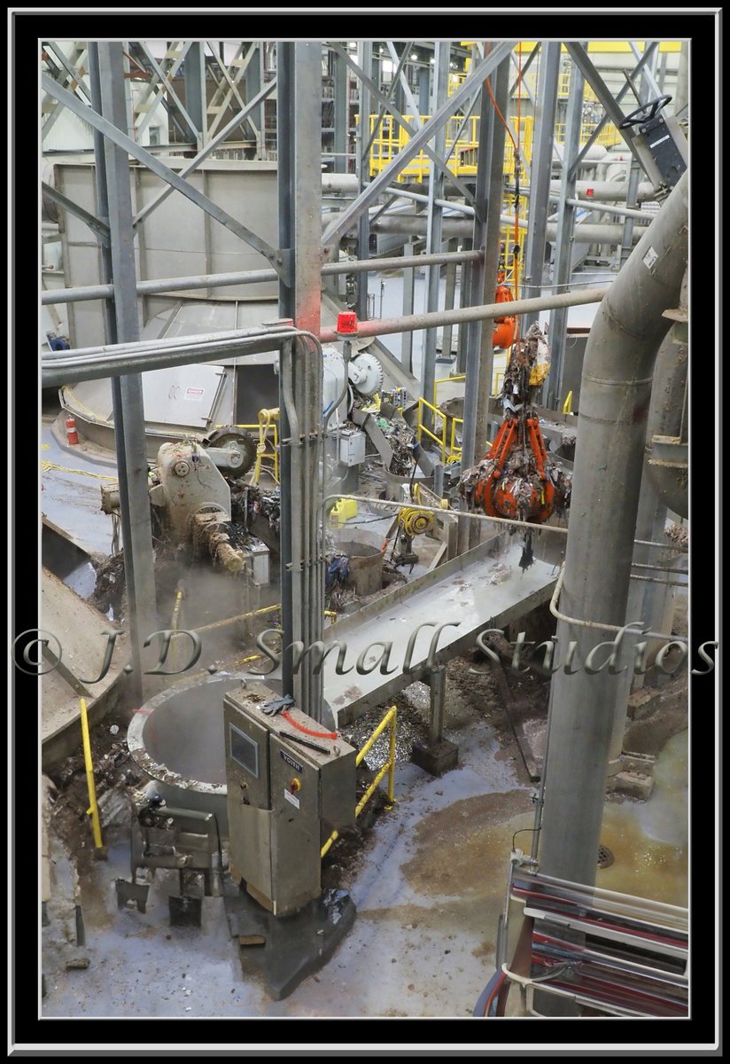 JDSmallStudios's tweet photo. Pratt Industries, Paper Mill in Kentucky.
Turning our recycled papers into brand new fresh corrugated cardboard.

A new project completed by Wieland

Photograph by J.D. Small Photography
Call or Text 517 281-5633
https://t.co/gSJEzzKqFl https://t.co/omsHyPHUGf