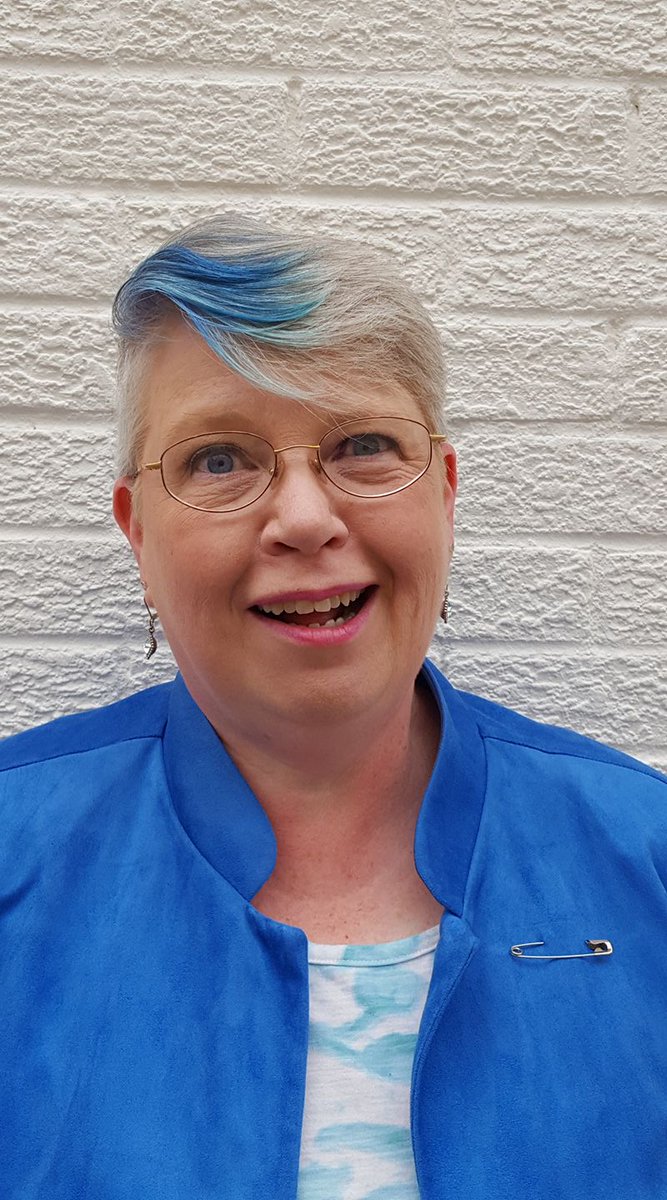 CinemaBandwagon's tweet image. Happy Birthday to the Mama of our #AlamoFilmClub!  She has been a big champion of indie, arthouse, and international cinema here in the #ShenandoahValley since the start, and our group would not be where it was today without her!  HAPPY BIRTHDAY GAIL!