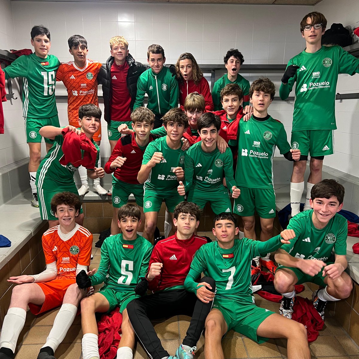 pozuelocantera's tweet photo. 𝗥𝗘𝗦𝗨𝗟𝗧𝗔𝗗𝗢𝗦 ⚽️ | INFANTILES
-  #InfantilA 5 - 2 Las Rozas CF B
-⁠ CD Retamar 2 - 1 #InfantilB
- #InfantilC 1 - 0 Gim. Colmenarejo
- Fuentelarreyna 6 - 0 #InfantilD
- EFMO Boadilla G 0 - 8 #InfantilE
- #InfantilF 4 - 0 EFMO Boadilla F

#FamiliaVerde https://t.co/5WWFPFytB2