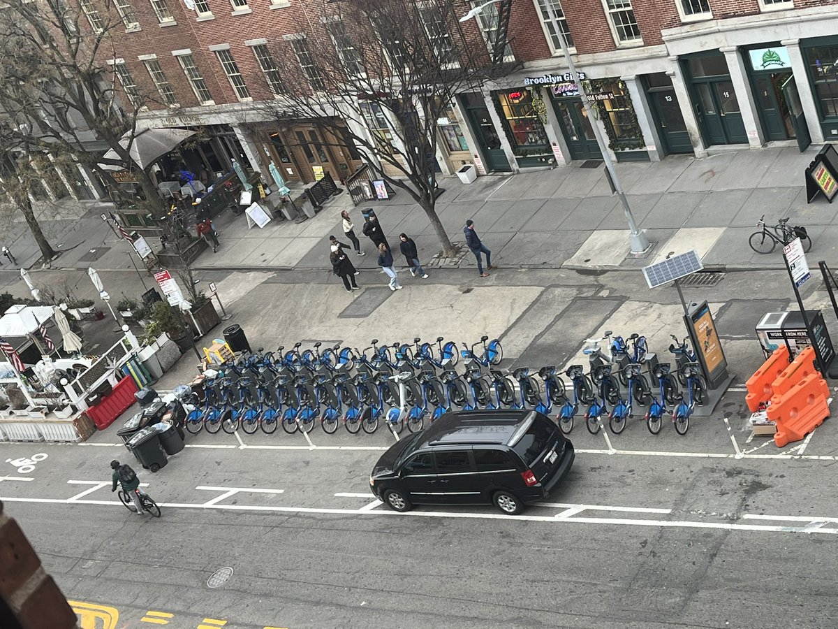 Today’s bike lane infractions. Besides the car, notice the trash receptacles in the street. They’re never brought inside. The landlord at 11-15 Old Fulton, Fulton View Realty, has defaulted on > $20k of summonses from DSNY. @LincolnRestler @StreetsblogNYC @NYCBikeLanes @bdhowald