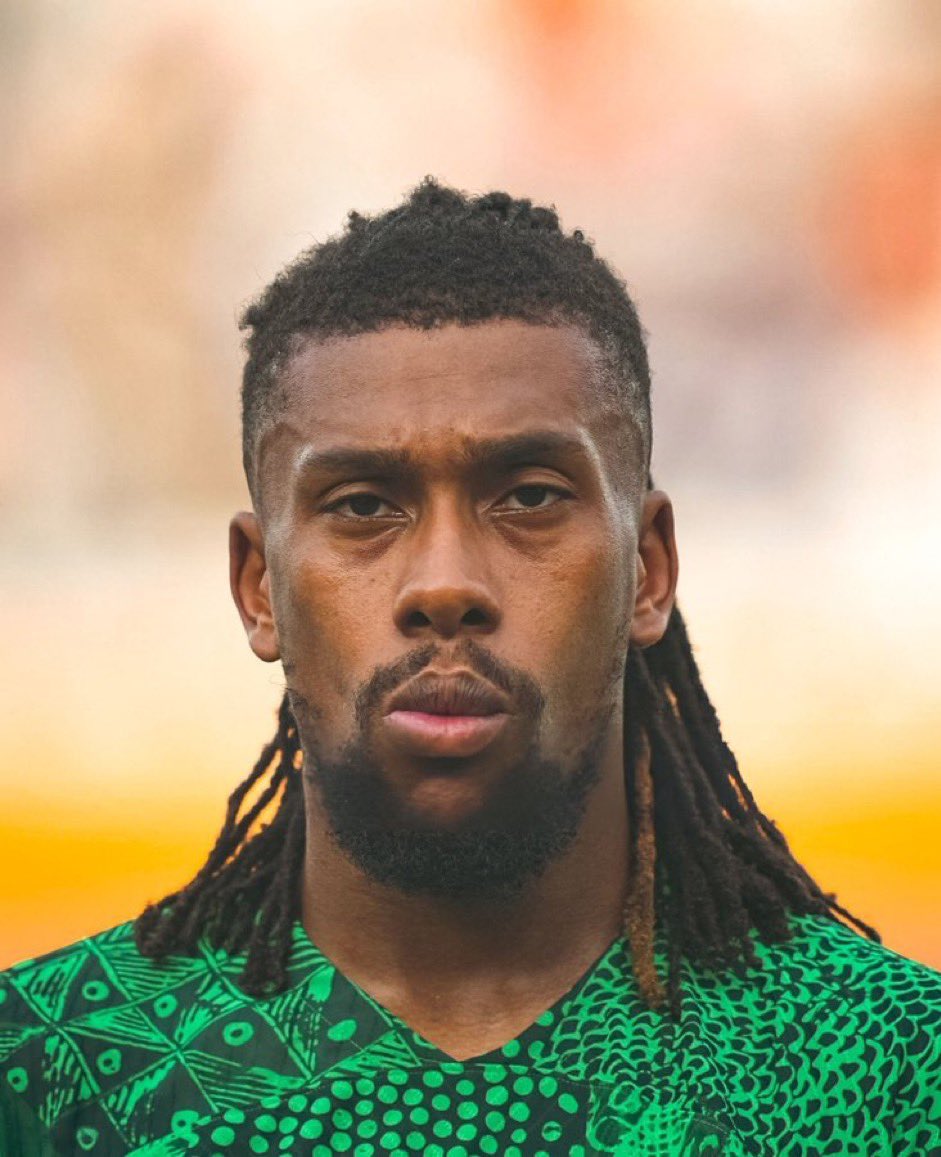 Keep your head up Alex Iwobi #AlexIwobi