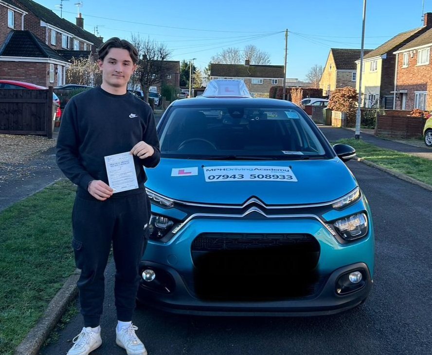 Congratulations to Alex Knibbs 👏 🙌  a fantastic 1st time practical driving test pass today. Well done!!
mphdrivingacademy.co.uk