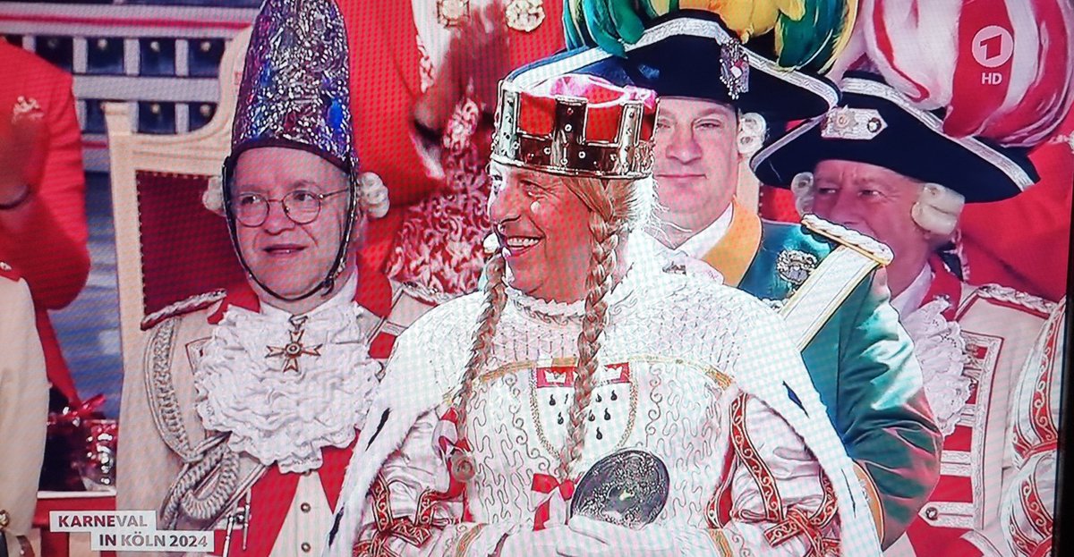 wupperbild's tweet photo. Liebe ARD,
es ist wirklich Lug und Trug, im Sendetext von der Sitzung am Rosenmontag zu sprechen, während Prinzessin Frieda im Haus liegt.
#Alaaf #wdrjeck https://t.co/IGcolnLwMO