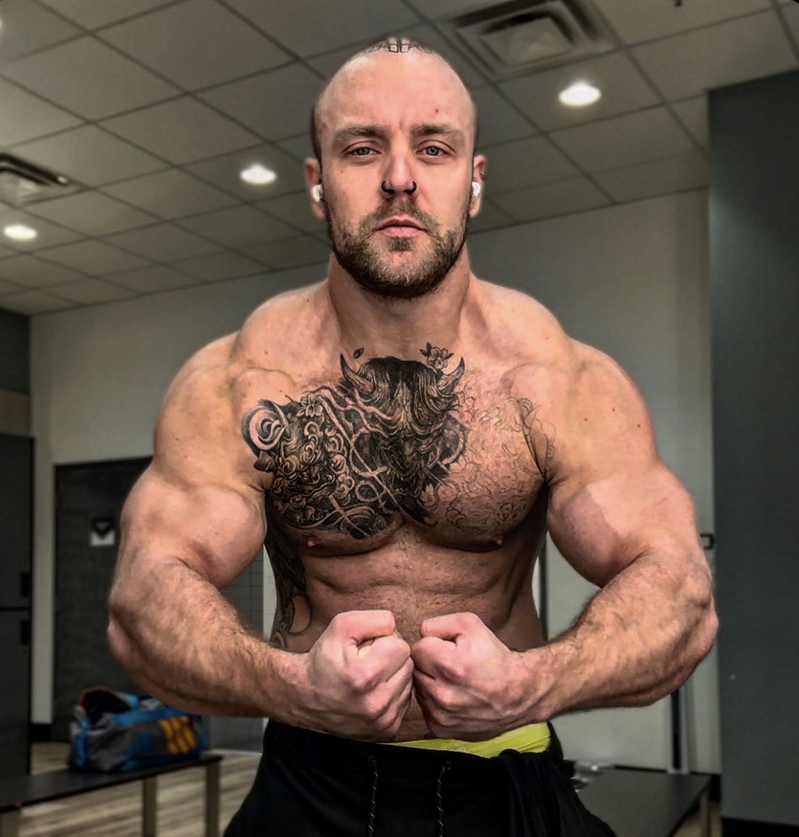 Straubalicious_'s tweet photo. Filthy beard to match the filthy pump. Check the best flex for my recent vids ๐๐
#bigboy #yyc #muscledup #pump #armday #flex
https://t.co/phboXnWHaW https://t.co/wJp1qPCRKO