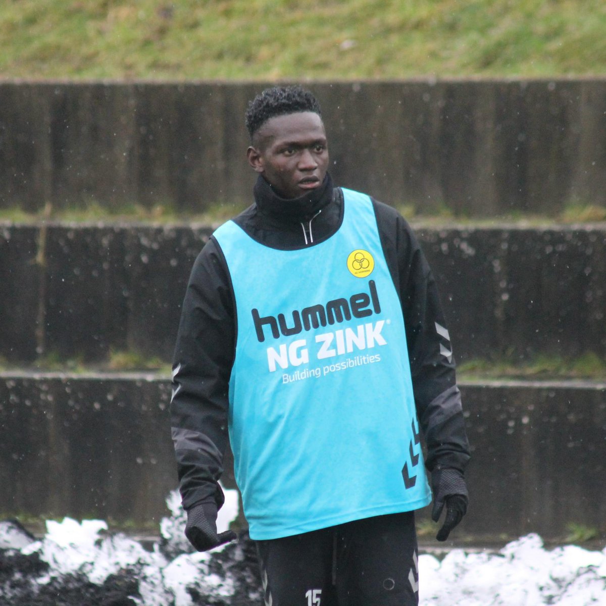SportContents's tweet photo. ⚡️La pépite guinéenne Sory Traoré 🇬🇳, formé à l’@AcademieAFAS a fait ses premières seance dans son nouveau club @AC_Horsens, en seconde division danoise 🙌🏾
Bon choix de carrière selon vous❓
#ExpertsFoot224 #ExpertsFootGn🇬🇳 https://t.co/m3IlxQeQWD