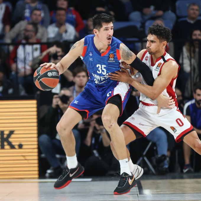 casinomilyontr's tweet photo. #AnadoluEfes, #DerekWillis'in #Galatasaray maçında burnunun kırıldığını açıkladı.
#TBF #basketball #SonDakika https://t.co/asMFYQ7OUt