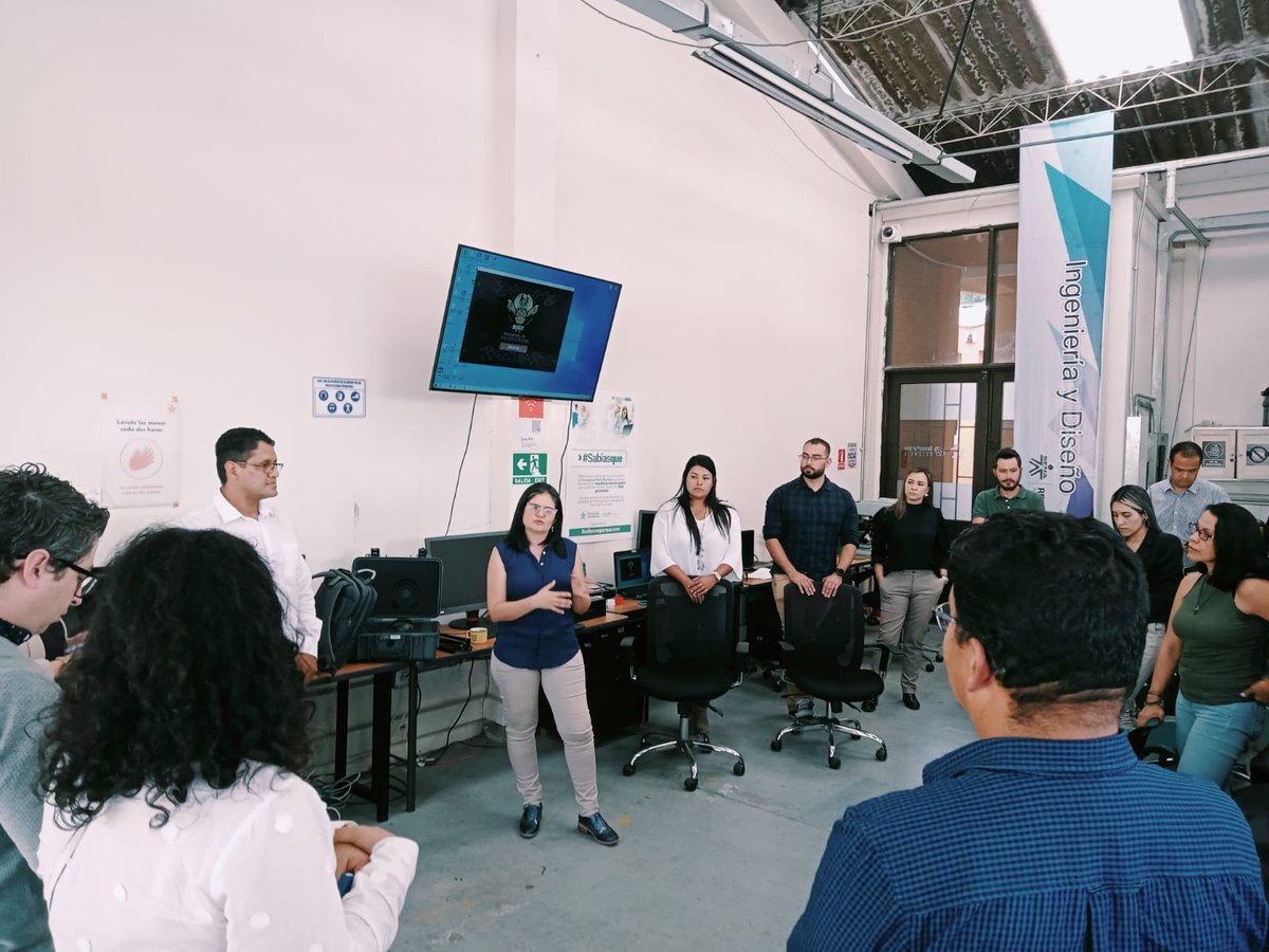 CCManizales's tweet photo. En conjunto con iNNpulsa Colombia👉 realizamos recorrido técnico para conocer las capacidades de infraestructura en el territorio 👉 para la  instalación de la estrategia “Zasca” con vocación productiva metalmecánica en Caldas 🤝 @sena @uam @chec @unal @clustermetalmecanico https://t.co/NYpiftOJhl
