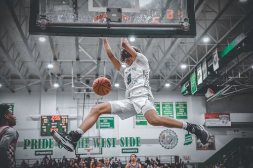 ⭐️ <a href="/SR3BucketKing/">Steven Reynolds III #SR3</a> ⭐️ is one of the top 2026 prospects in the country and just starting to scratch the surface. Phone lines open 📱   #Uncommittted