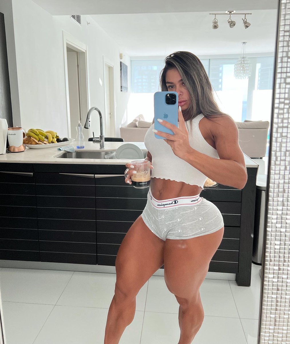 fafafitness11's tweet photo. My vibe rn 😻 RT if u like muscles https://t.co/tPSHd3xiPf