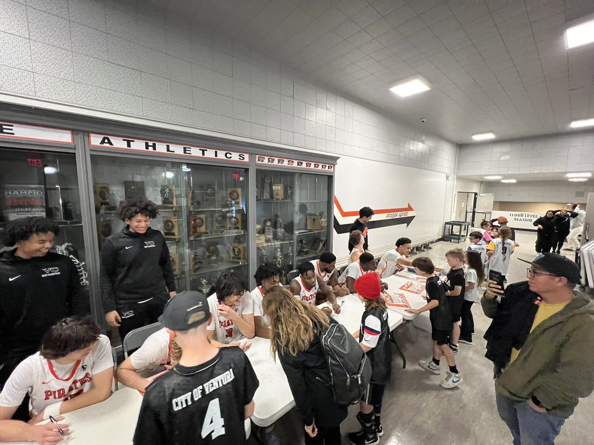 VCAthletics's tweet photo. It was great seeing all the young basketball players at the games Saturday on #VYBAnight! #communityevent https://t.co/vB5hyQ96o3