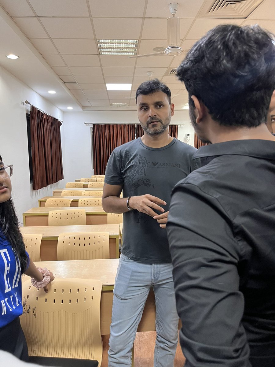 samarthjaiswall's tweet photo. Recently attended the traders' mixer led by @dale_vaz ,ex-CTO of @Swiggy &amp; founder of #Aaritya. Diving deep into the world of FnO &amp; trading strategies was truly enlightening. His perspective on melding tech &amp; trading to empower the next gen is groundbreaking. #TradingOpportunity https://t.co/5iT8a0eJ5L
