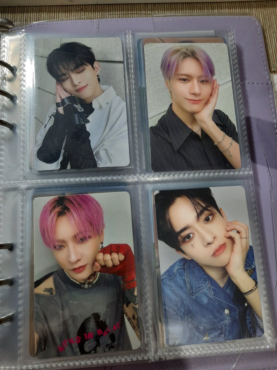 WTS LFB PH  

💜VICTON CHAOS UNSEALED ALBUM (control version)
 
-₱199+sf
-onhand
-full inclusion w/ 4 photocards
-reply/dm to claim

t. seungwoo seungsik heochan sejun hanse byungchan subin victon chaos photocard album