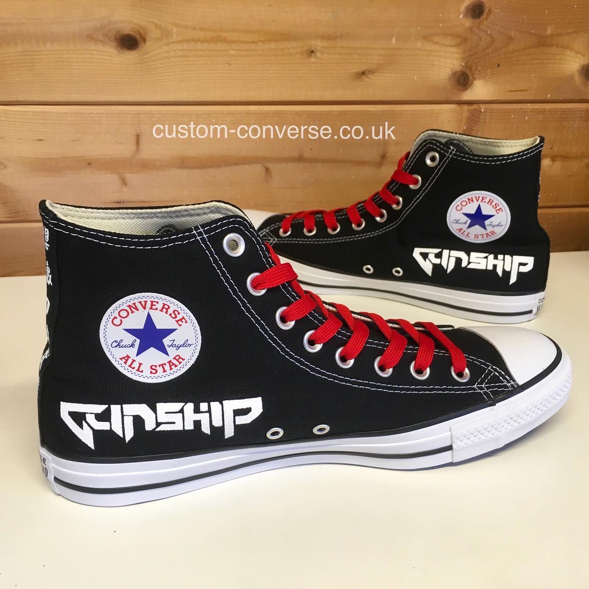 CustomConverse's tweet photo. These are the third pair of @GUNSHIPMUSIC themed Converse I’ve created and it’s such a cool album cover design for Unicorn! 🦄
#customconverse #converse #gunship #unicorn #albumartwork #albumcover #customshoes #sneakerheads https://t.co/BwCAYCEmWt