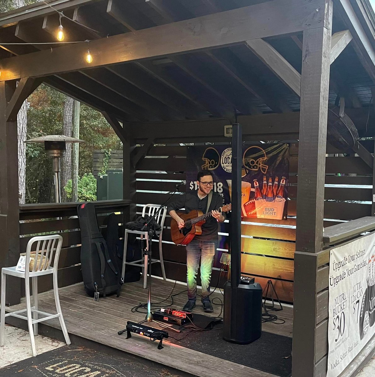 Localsmtp's tweet photo. HALF PRICE SUSHI ROLLS STARTS AT 3pm! (Dine in only) Plus we've got #LiveMusic by Jack Triebold starting at 6pm tonight. Join us at #Locals MTP tonight! https://t.co/Orim2D51Ei