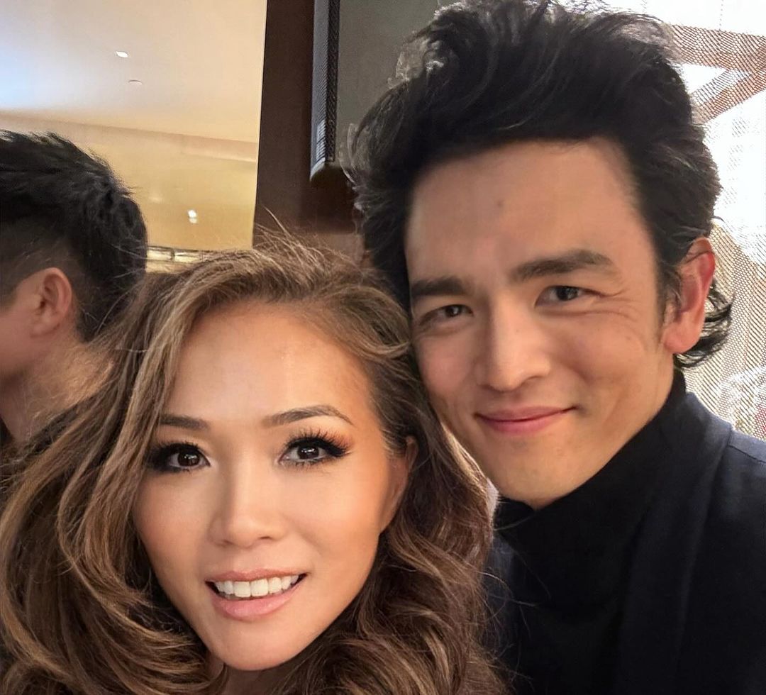 SelfieIgnite's tweet image. 2024.02.10 Lunar New Year party

Keli Lee and John Cho. Keli Lee was the Executive Vice President of Talent and Casting at ABC. She helped cast John Cho in Flashforward (2009) and Selfie (2014).

#selfieabc  #selfietvshow #flashforward #johncho