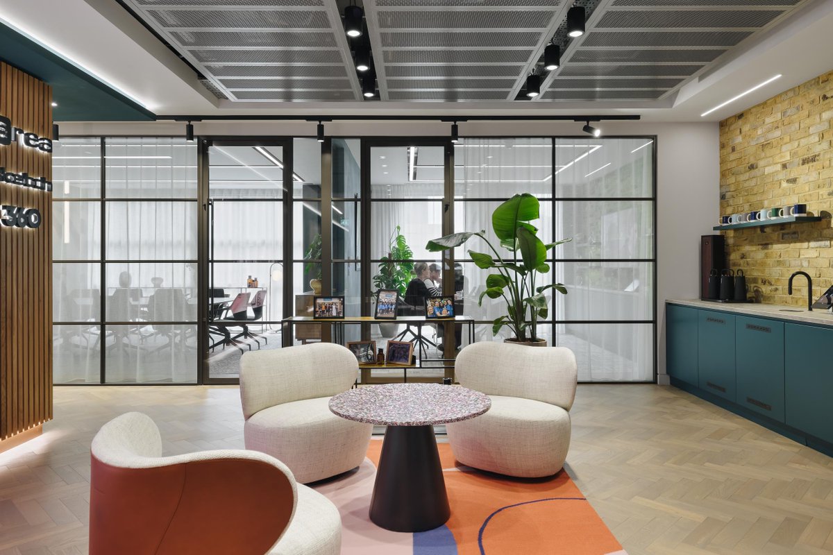 Last week marked a momentous occasion as the Sketch Studios team proudly celebrated our 1-year anniversary as part of the B Corp community! 🌟 

Explore our latest article on sustainable workplaces and their environmental impact 👉 bit.ly/3NTmTEc