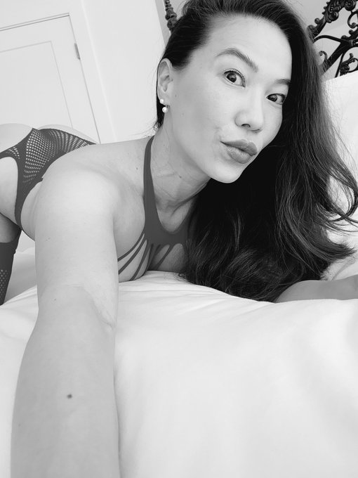 🖤 https://t.co/yZmLC8urBX