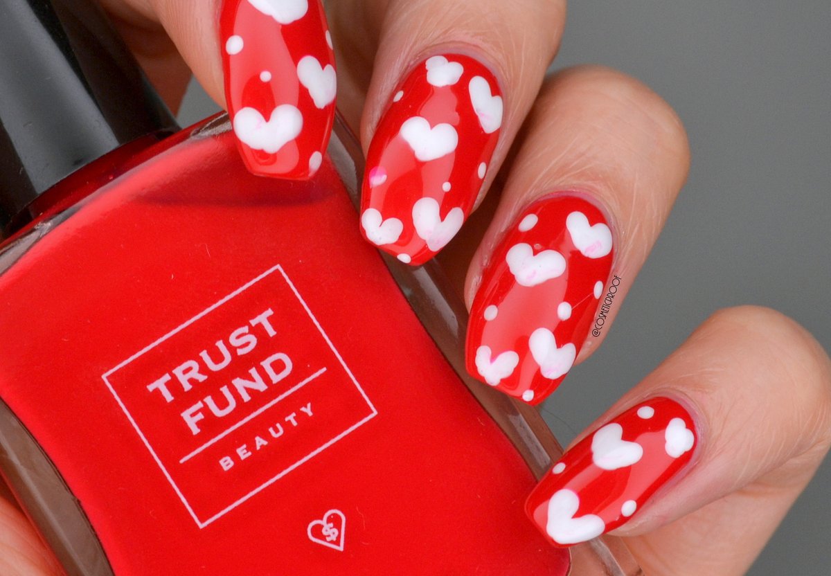 💅BLOG | Red and white hearts for today's #CBBxManiMonday! tinyurl.com/2mte99aa