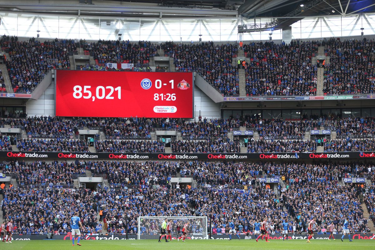 La Súper Bowl = 79,389 espectadores

La final de la @BSM_Trophy en la temporada 2018-2019 entre el Portsmouth y Sunderland,  dos equipos de League One = 85,021

#BristolStreetMotorsTrophy >>>>> #SuperBowl 

No trates de entenderla. 

#Pompey